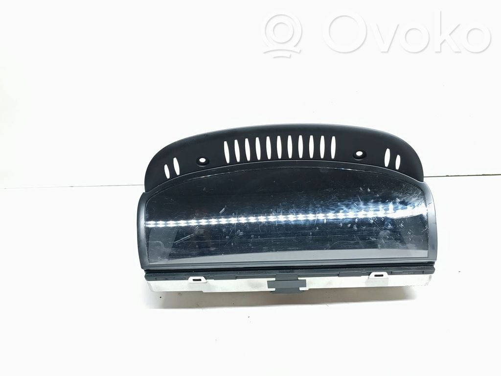 Screen/display/small screen   9193745,65829193745
