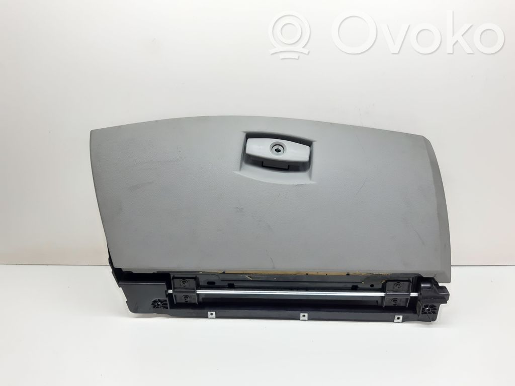 BMW 5 E60 E61 Glove box 