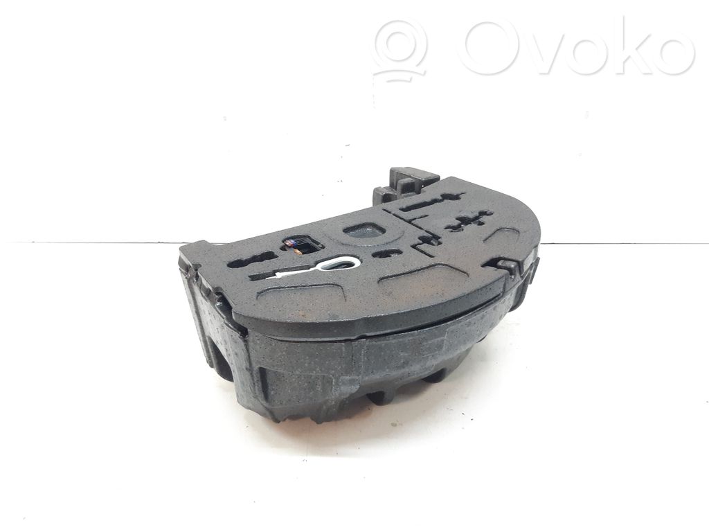 BMW 6 E63 E64 Spare wheel section trim 