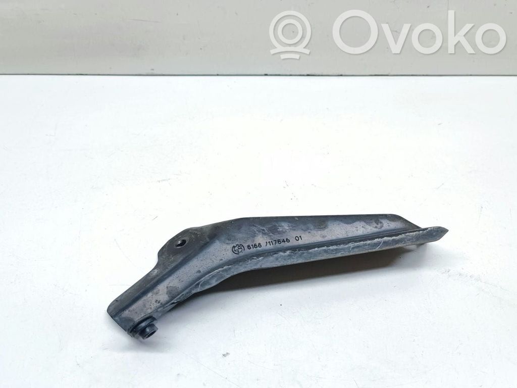 BMW 6 E63 E64 Muu moottoritilan osa 