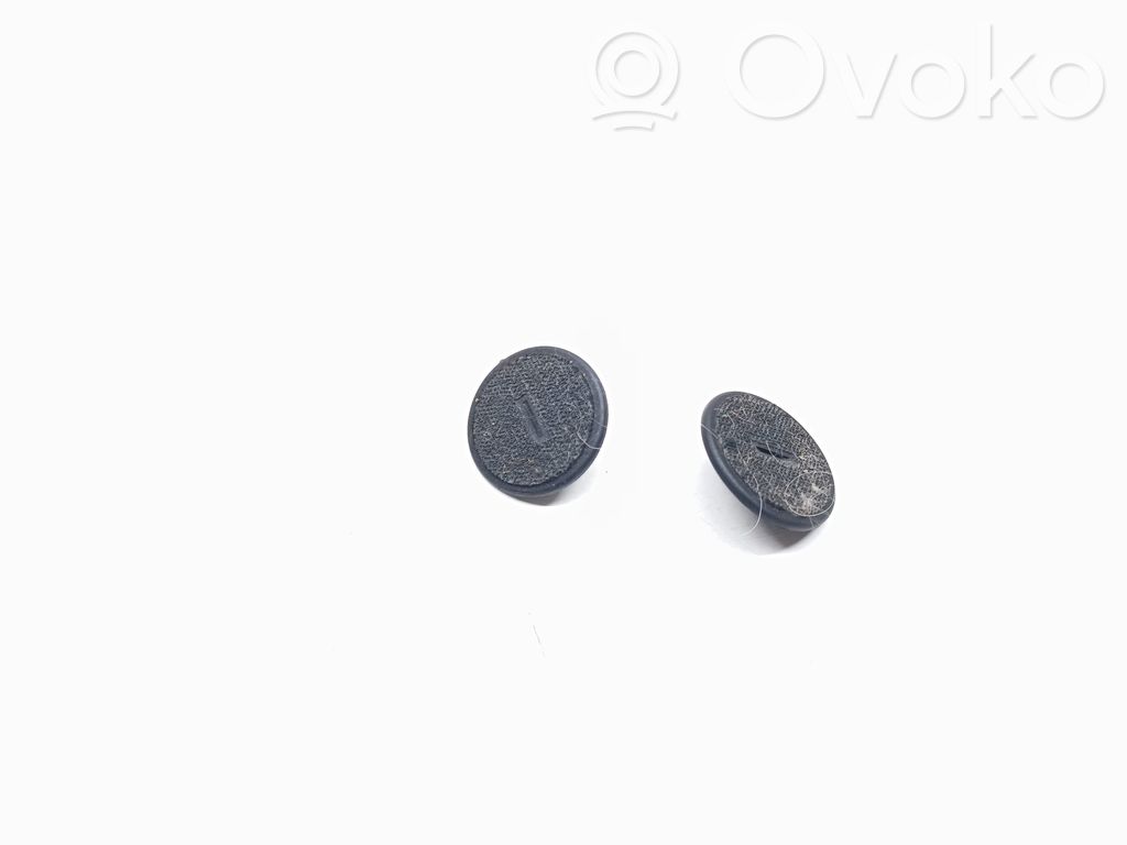BMW 3 E90 E91 Floor mat clip fixing clamp 