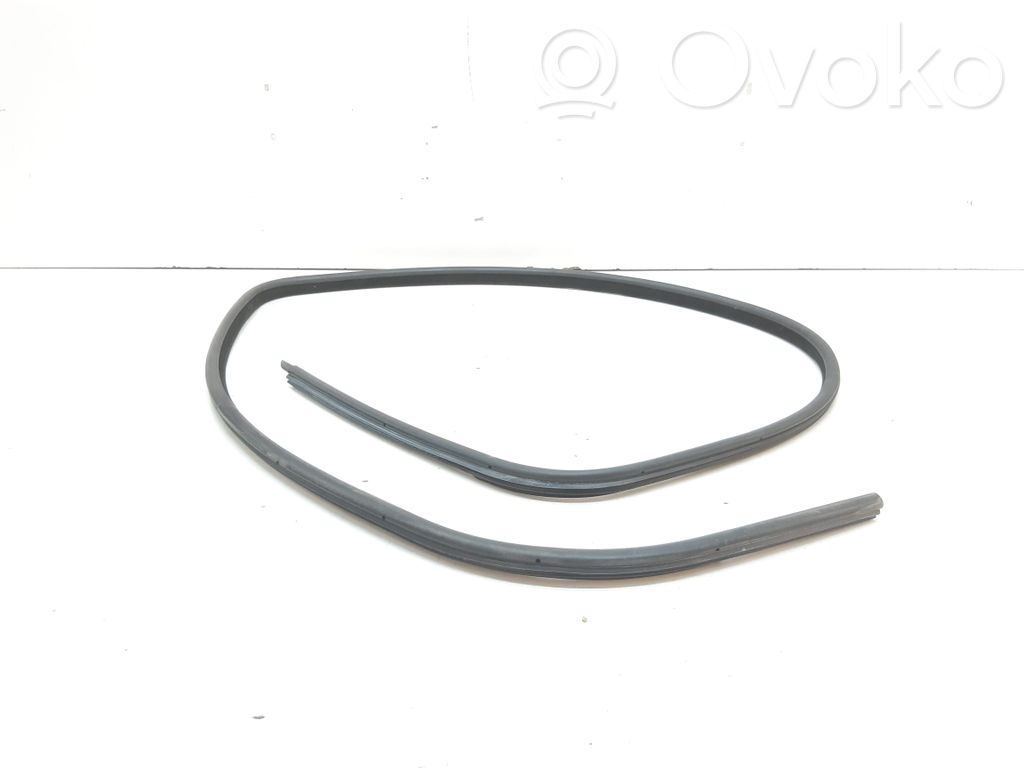 BMW 5 E60 E61 Etuoven kumitiiviste 