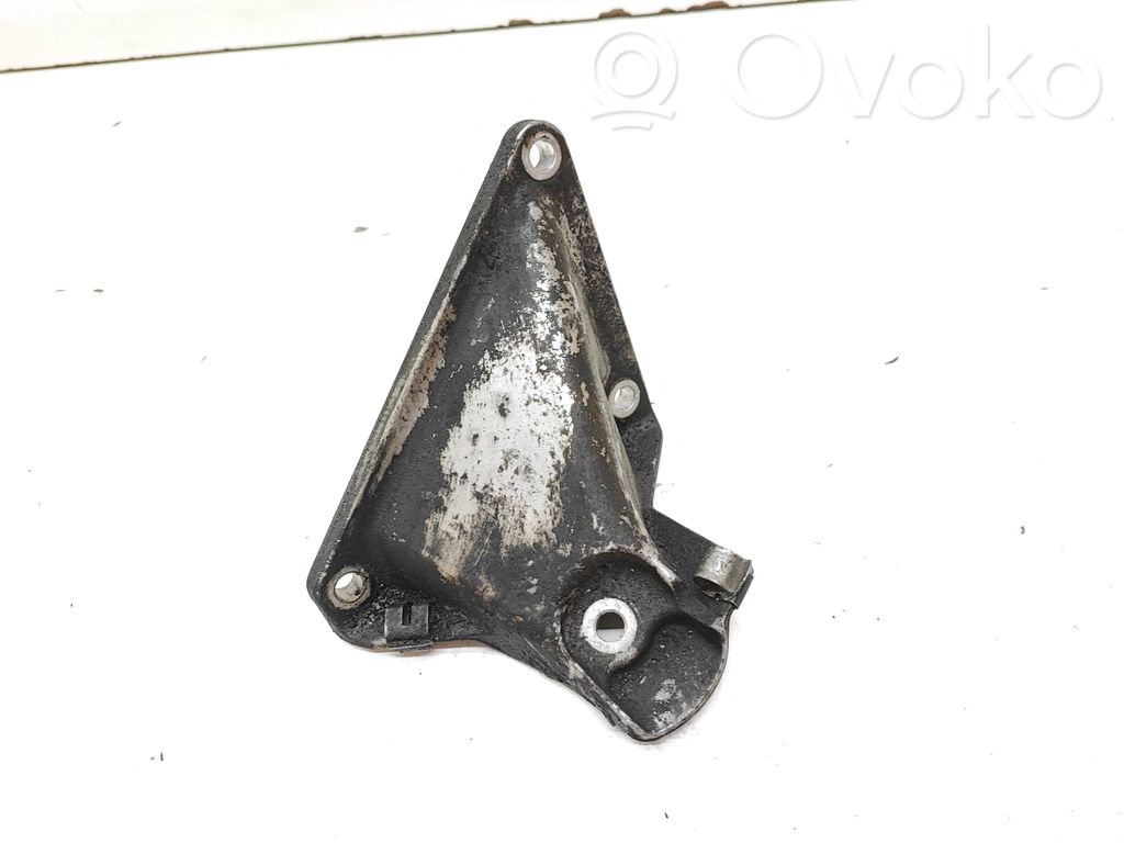 Halterung Lager Motor   6761149