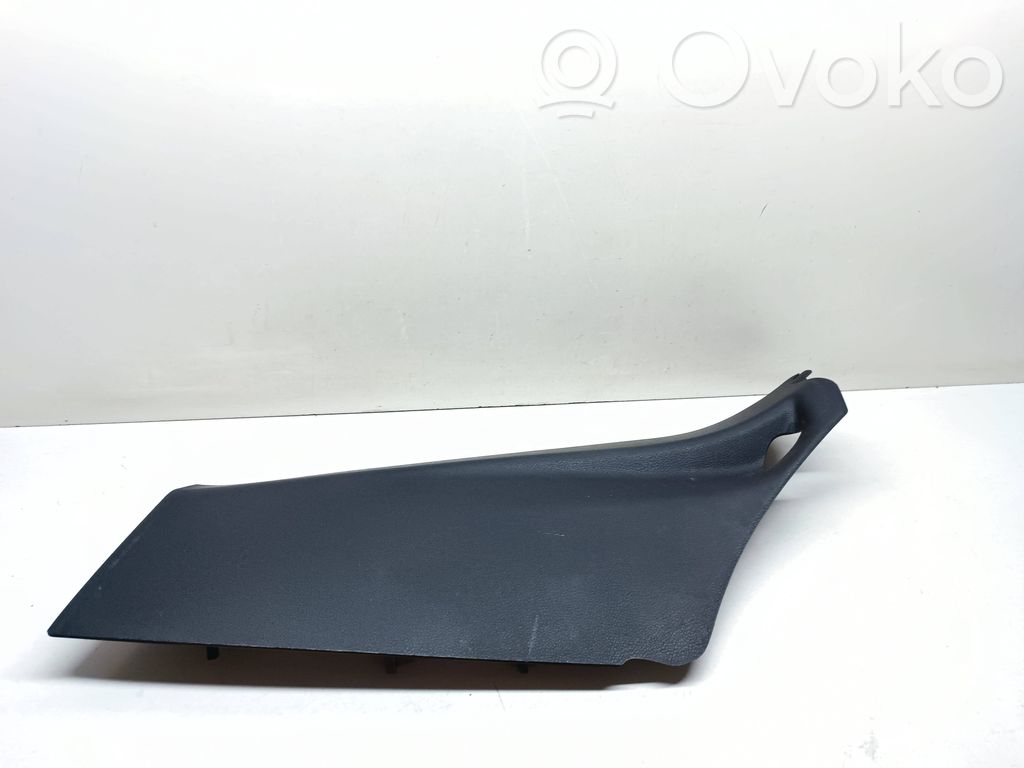 BMW 2 F46 Osłona dolna słupka / D 