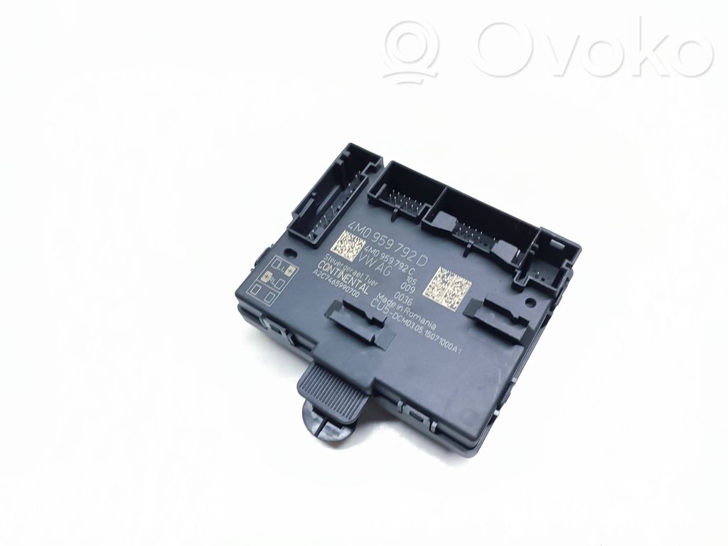 Audi Q7 4M Door control unit/module 