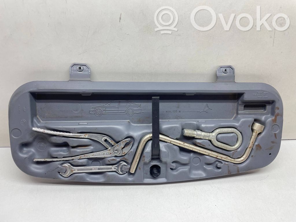 BMW 3 E46 Tool set 