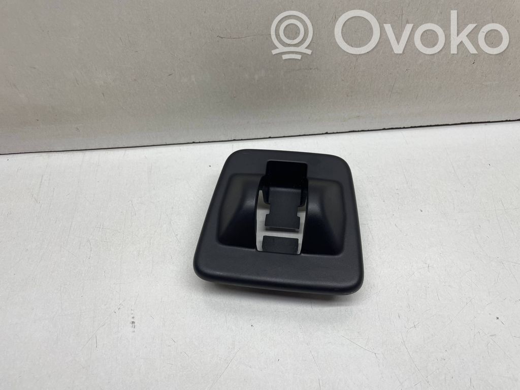 Otros repuestos del interior   4M0883687B