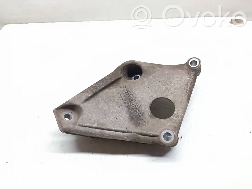 BMW X3 F25 Engine mounting bracket 