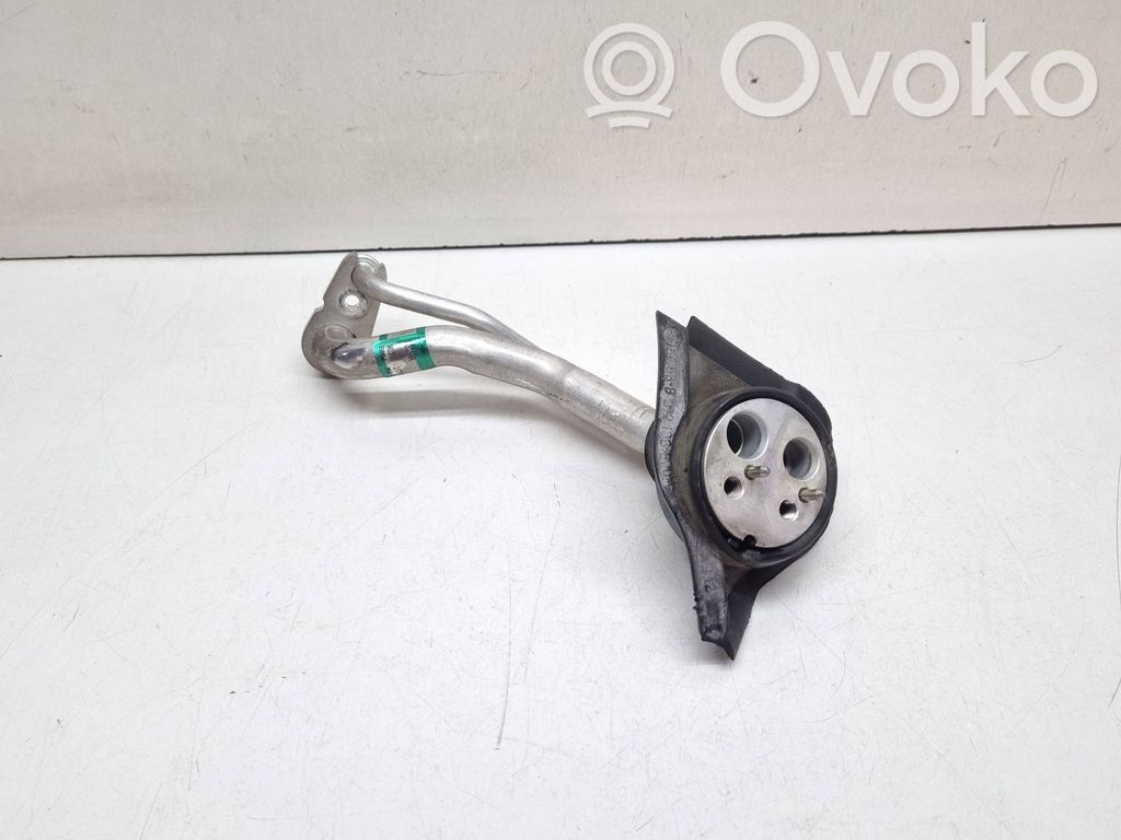 BMW X3 E83 Ilmastointilaitteen putki (A/C) 