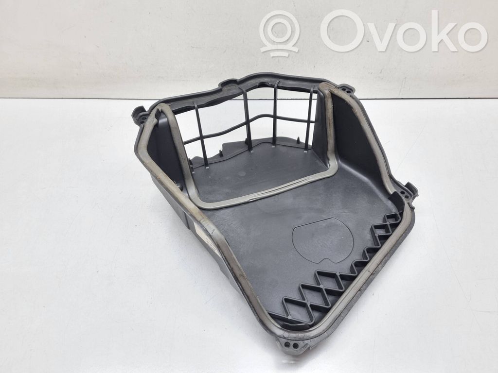 BMW 7 F01 F02 F03 F04 Obudowa nagrzewnicy 