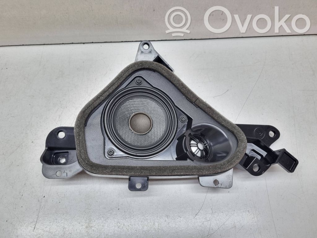BMW X3 F25 Difuzor planșă colete 