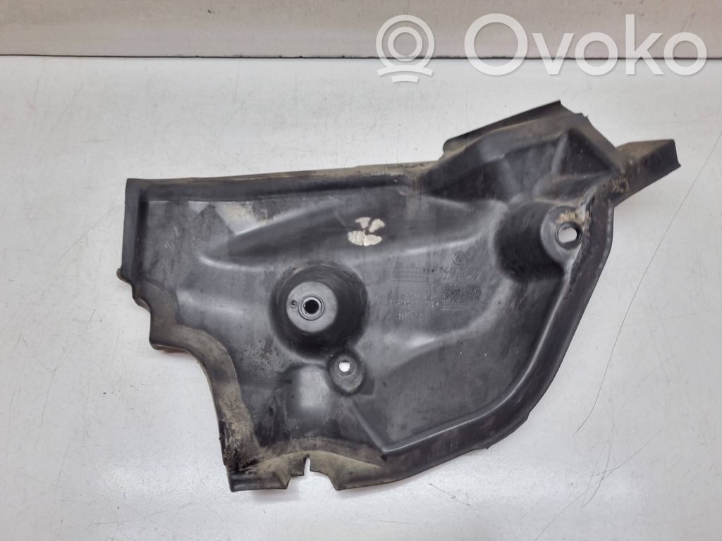 BMW X3 F25 Alte piese compartiment motor 