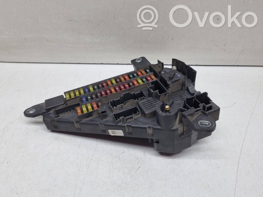 Fuse module   9138830