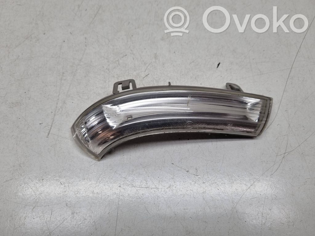 Volkswagen Golf Plus Semnalizator pe oglindă 