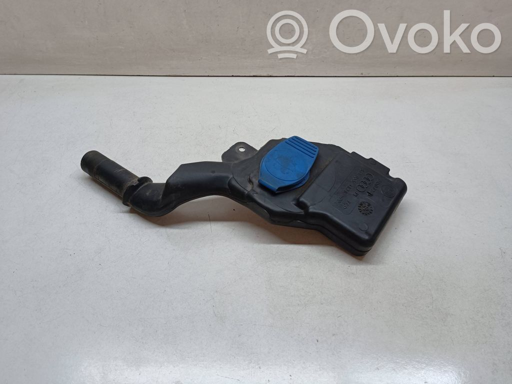 Audi A5 8T 8F Tuyau de remplissage réservoir de lave-glace