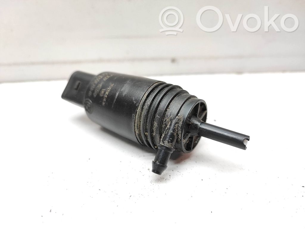 Windscreen/windshield washer pump   8377612,67128377612
