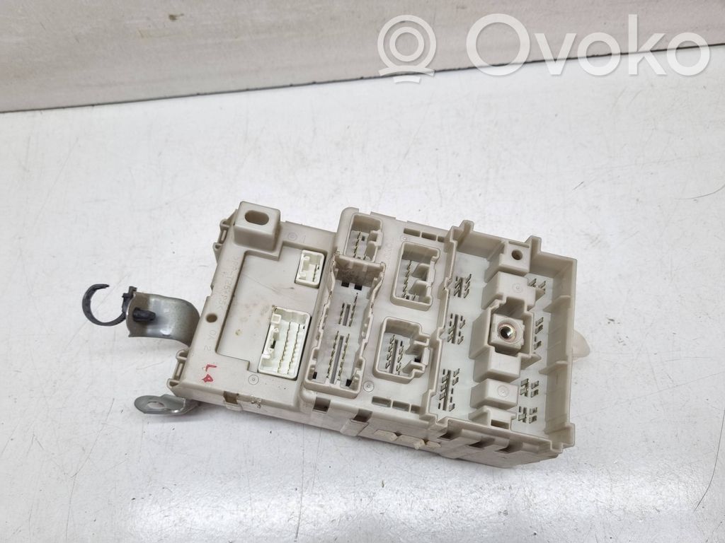 Toyota RAV 4 (XA20) Modulo fusibile
