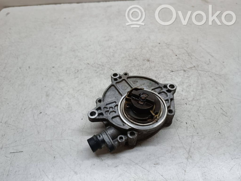 Vacuum pump   0313327116
