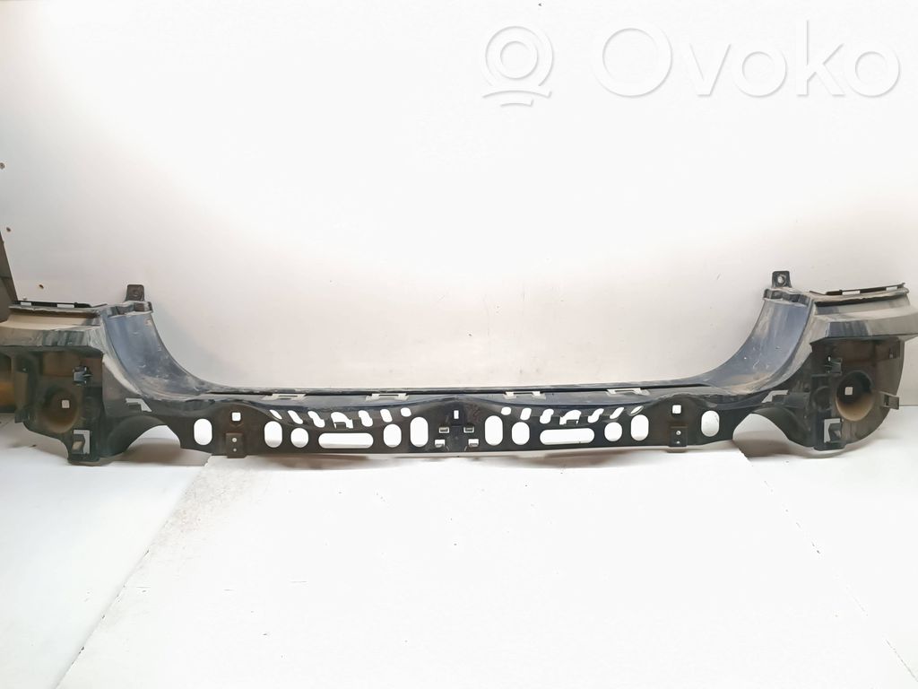 BMW 5 F10 F11 Takapuskurin kannake