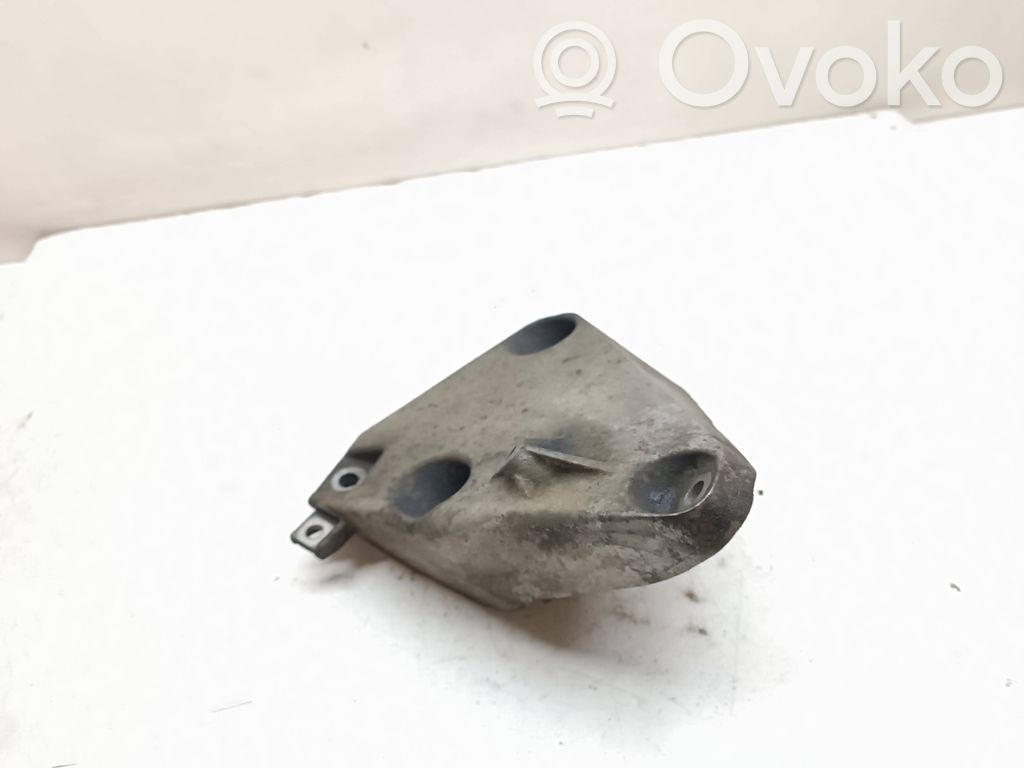 BMW 3 E90 E91 Engine mounting bracket