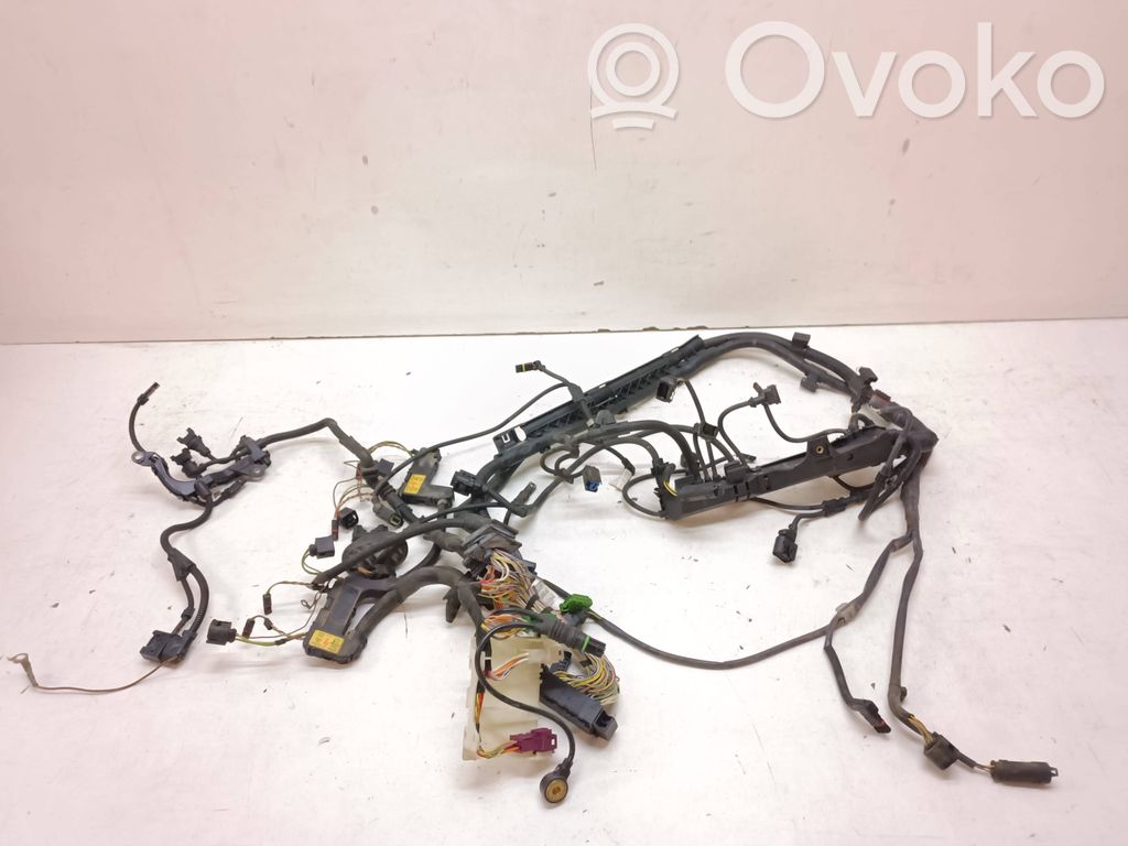 BMW 3 E90 E91 Dzinēja vadu instalācija