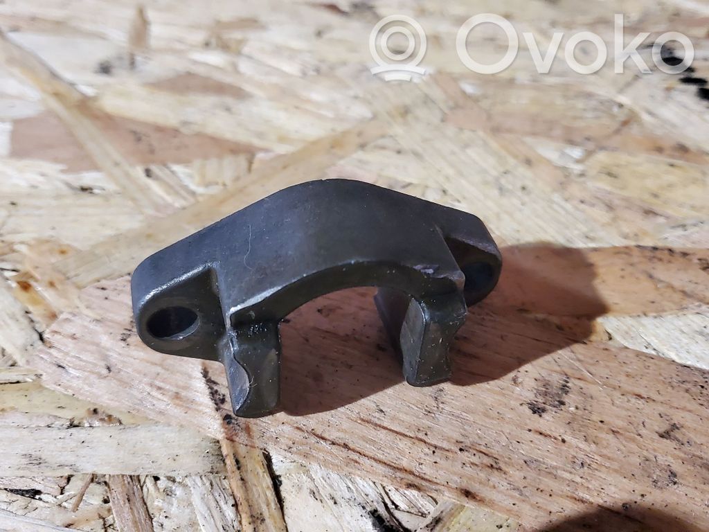 BMW 5 E39 Abrazadera del inyector de combustible 
