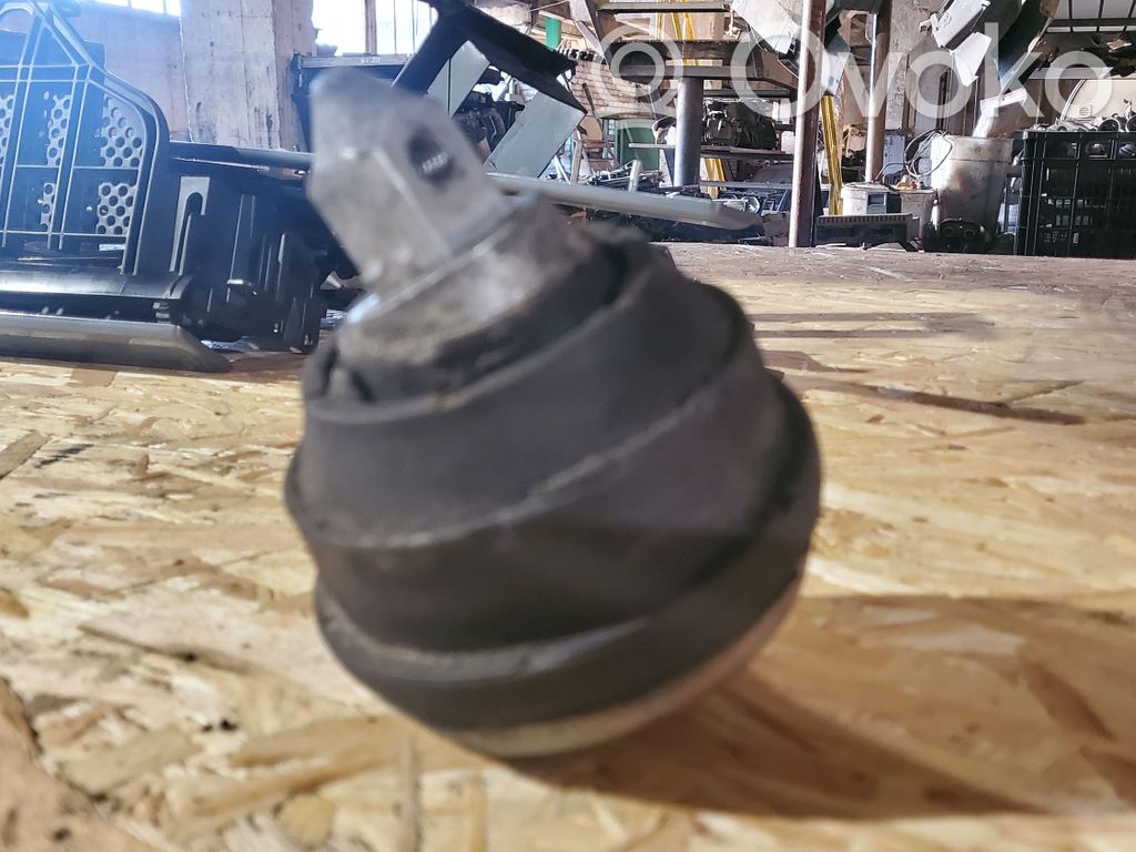 Engine mount bracket   1096514,22111096514