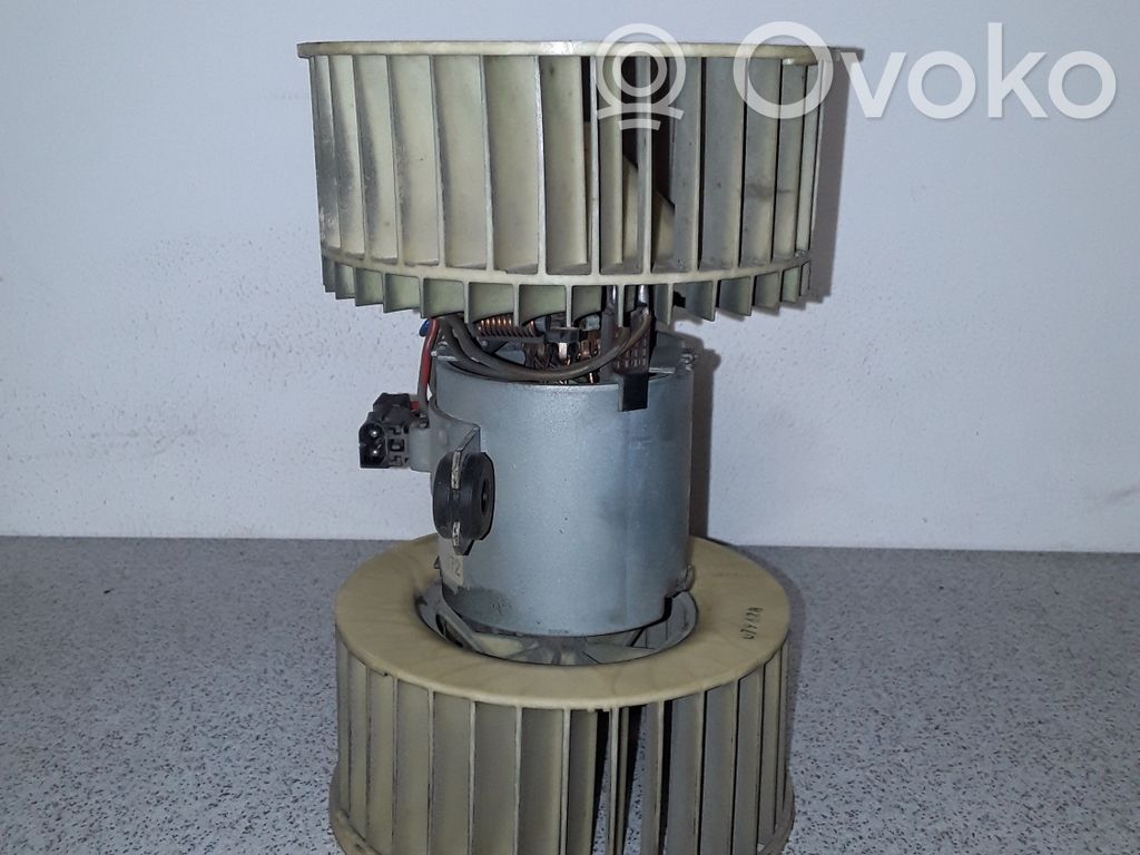 BMW 5 E39 Mazā radiatora ventilators 