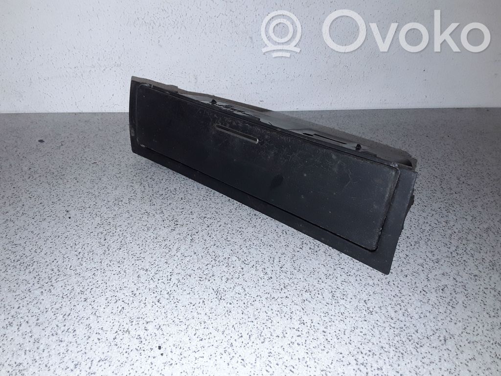 BMW 3 E46 Glove box central console 