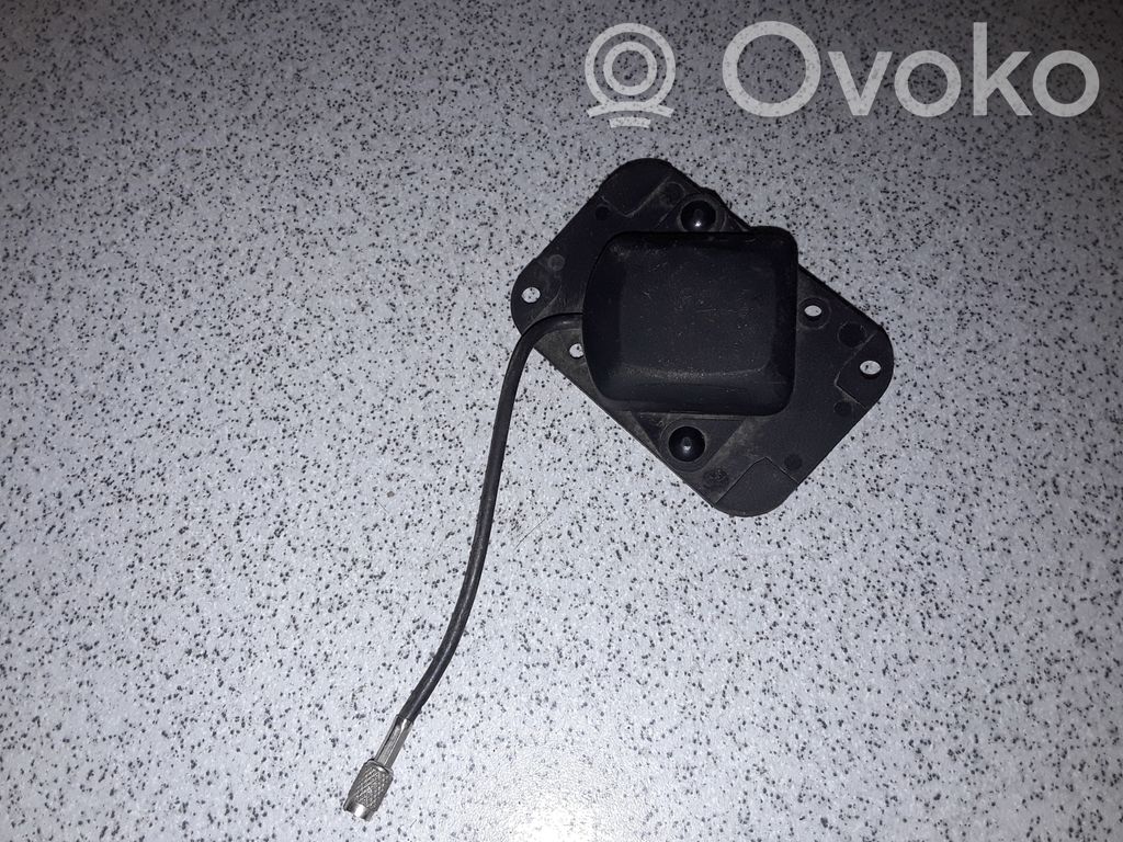 BMW 5 E39 Aerial GPS antenna 