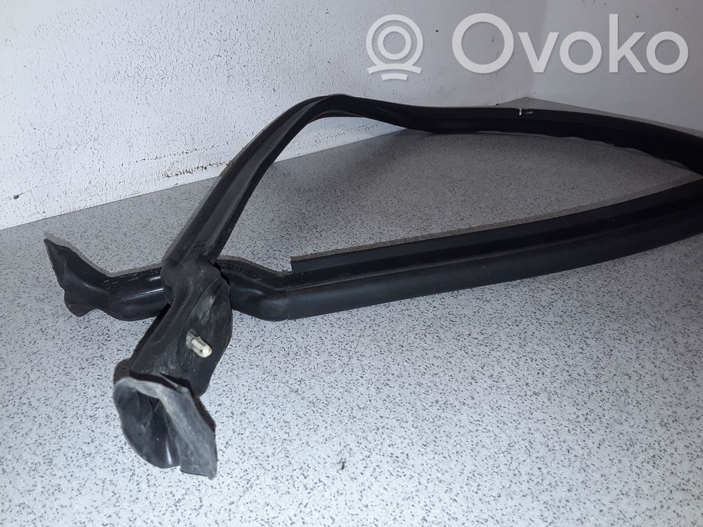 BMW 5 E60 E61 Rubber seal front coupe door window 