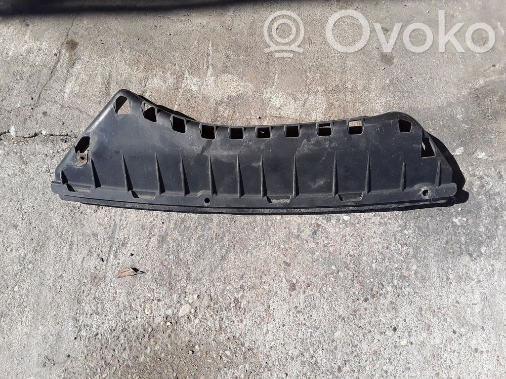 BMW 5 E60 E61 Aizmugurējā bufera montāžas kronšteins 