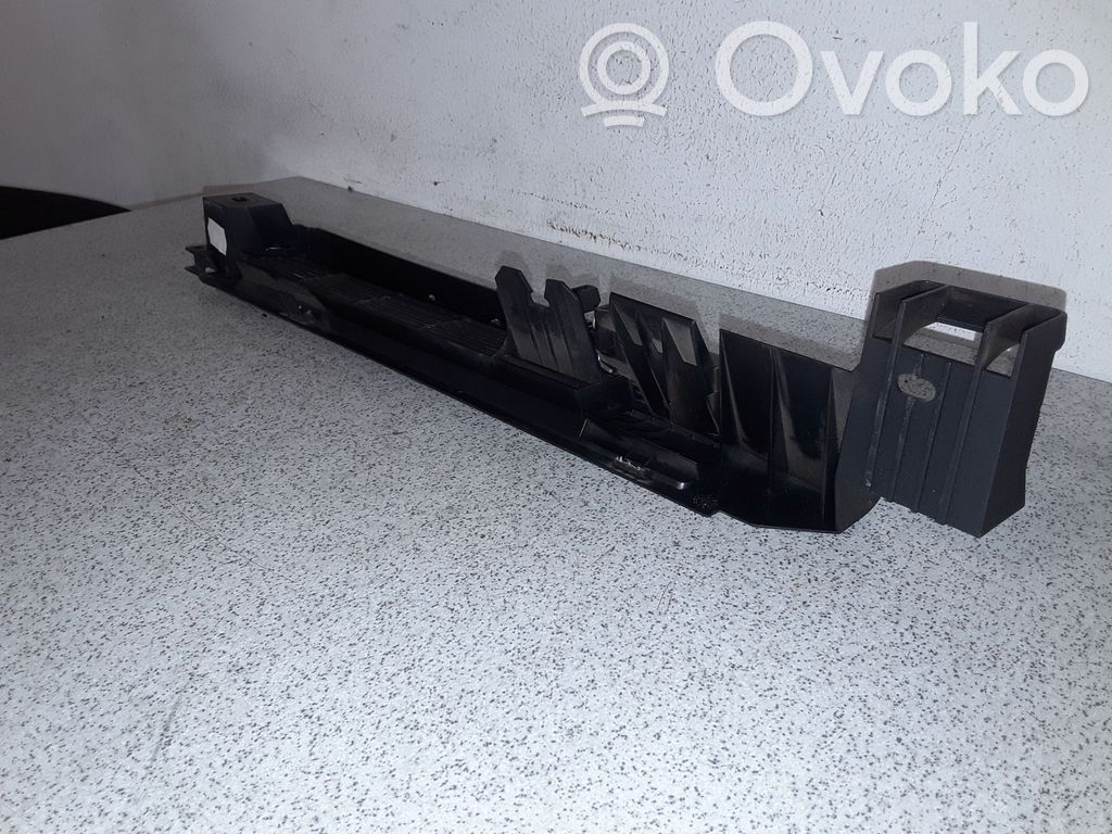 Other trunk/boot trim element   8208372,8239432