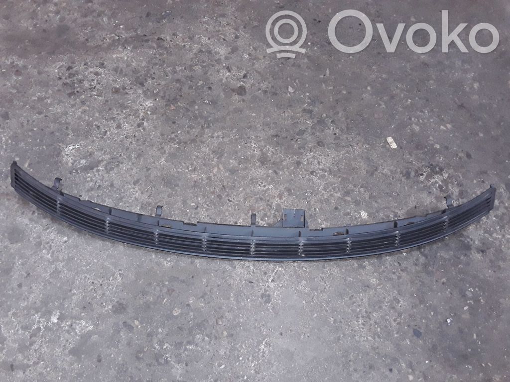 BMW 3 E46 Parcel shelf grill 