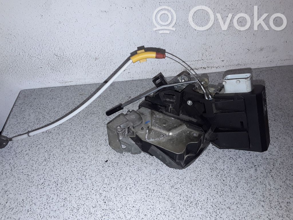 BMW 5 E39 Rear door lock 
