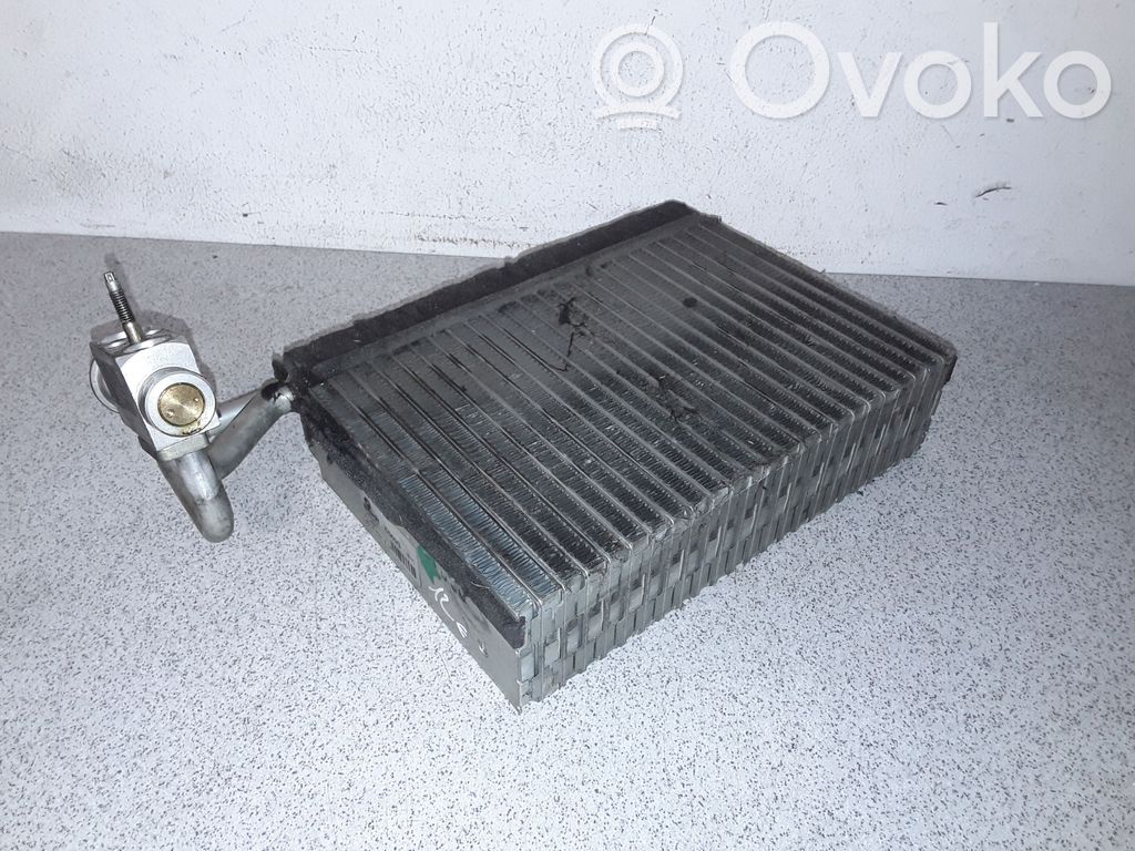 BMW 3 E46 Oro kondicionieriaus radiatorius (salone) 