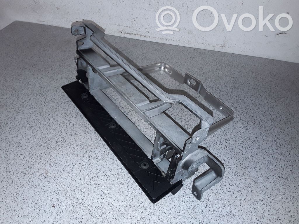 BMW 5 E39 Moldura de la unidad delantera de radio/GPS 