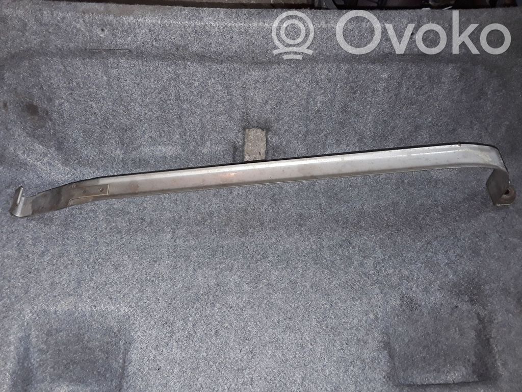 BMW 3 E46 Polttoainesäiliön kannake 