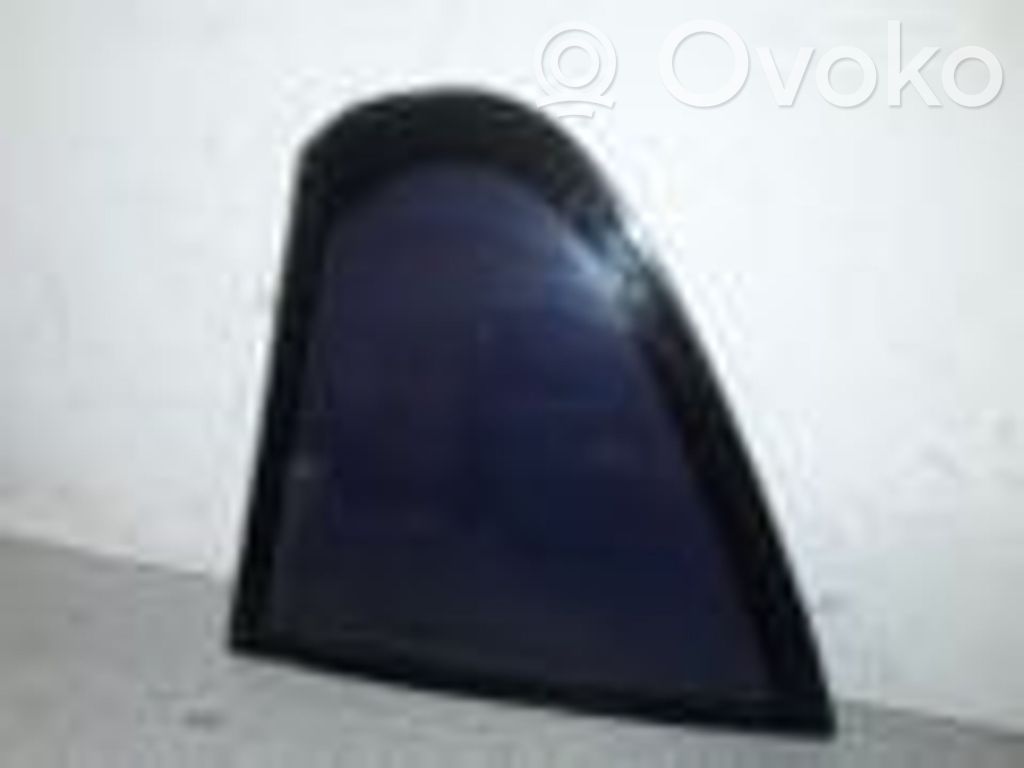 BMW 5 E39 Rear vent window glass 