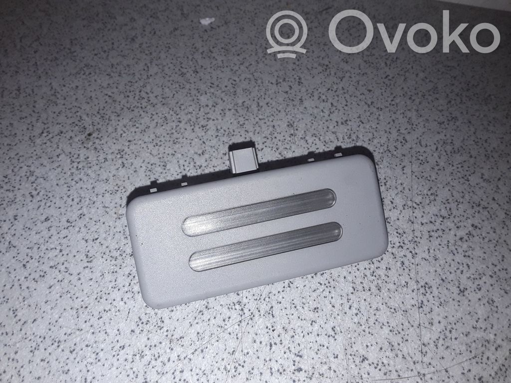 Front seat light   63316920187