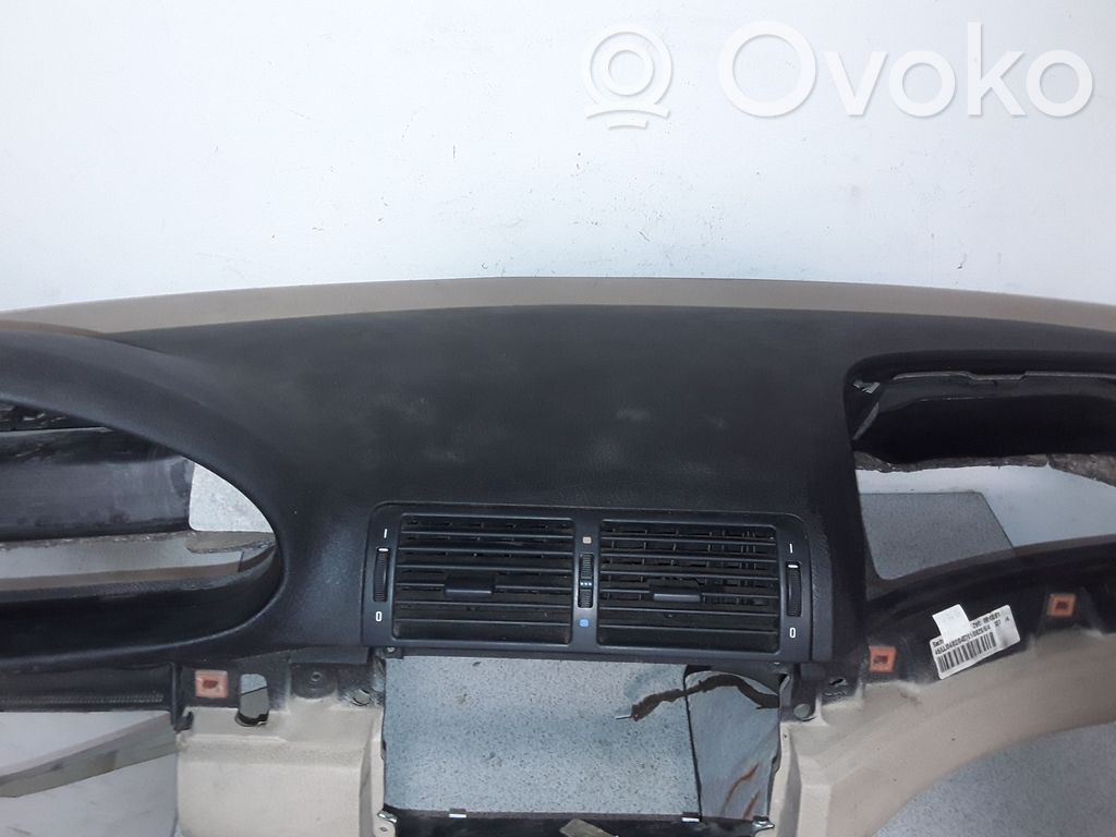BMW 3 E46 Dashboard 