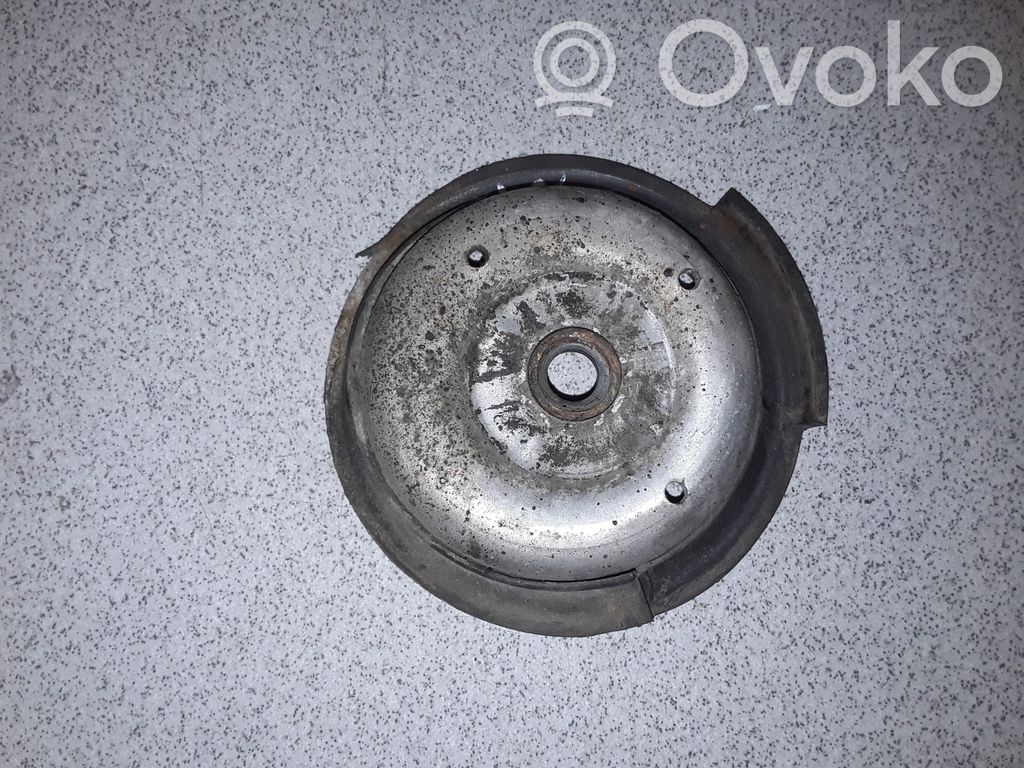 BMW 5 E60 E61 Coil spring/strut mount 