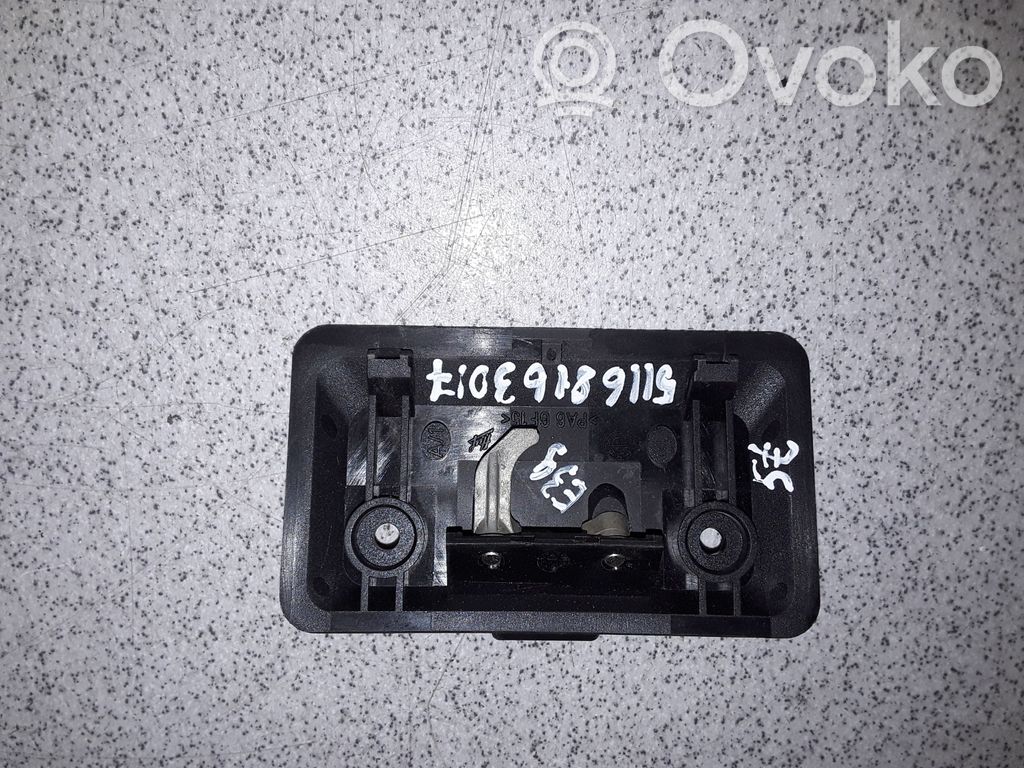 BMW 5 E39 Glove box handle 