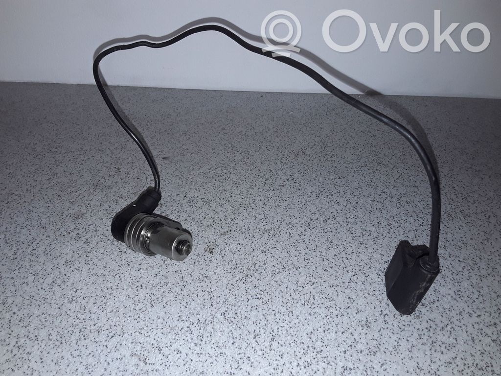 BMW 3 E36 Camshaft position sensor 
