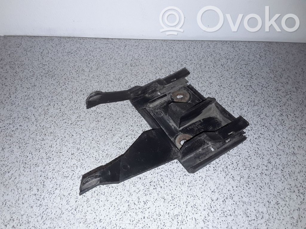 BMW 3 E30 Rear bumper mounting bracket 