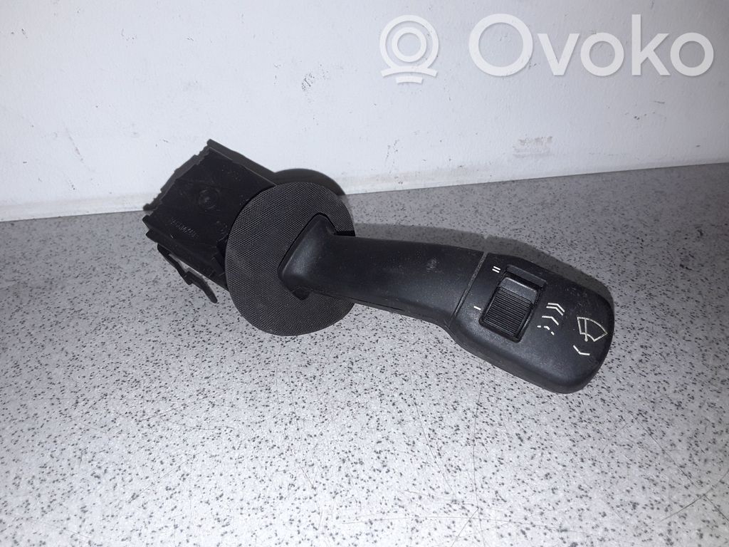 BMW 5 E39 Valytuvų rankenėlė 