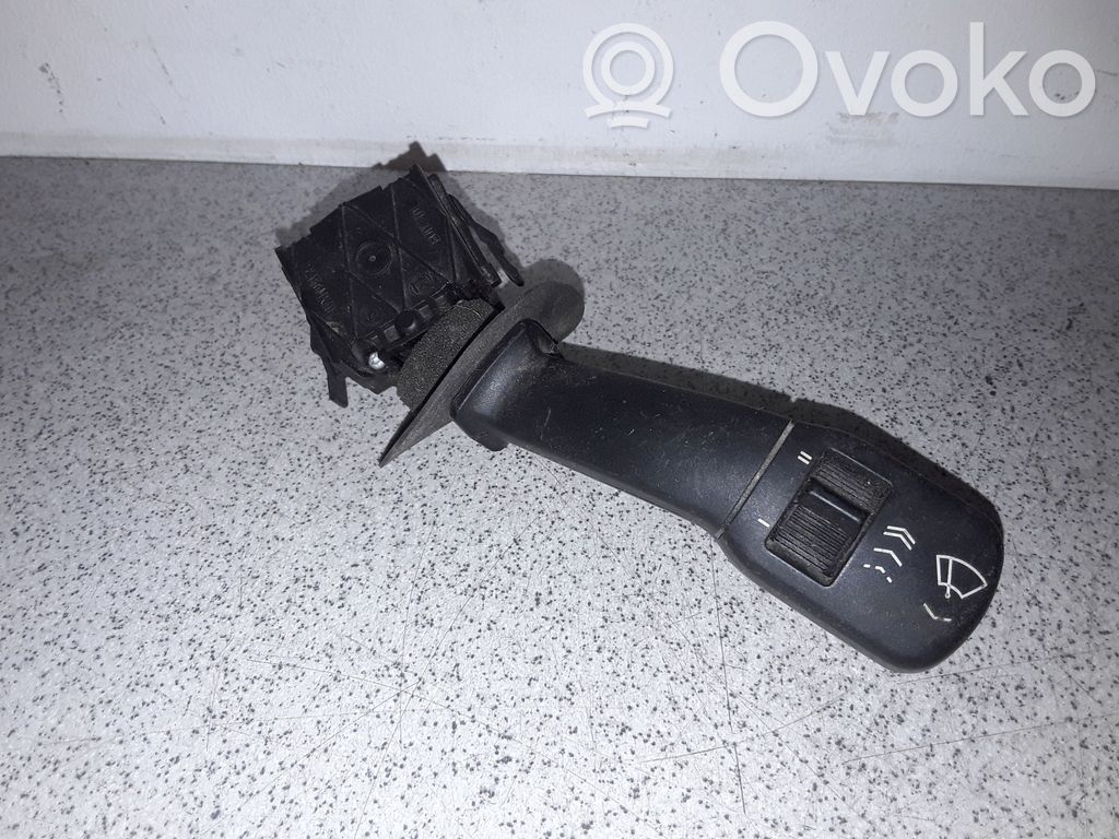BMW 5 E39 Valytuvų rankenėlė 