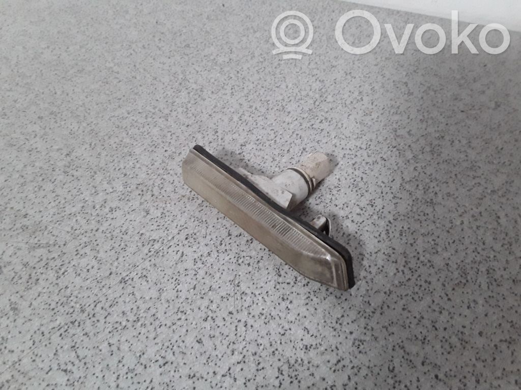 BMW X5 E53 Front fender indicator light 