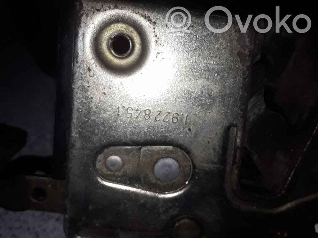 BMW 3 E30 Front door lock 