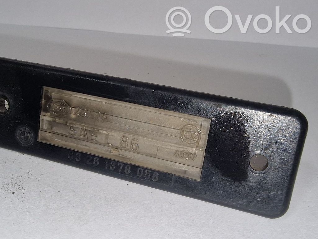 BMW 5 E34 Éclairage de plaque d'immatriculation 